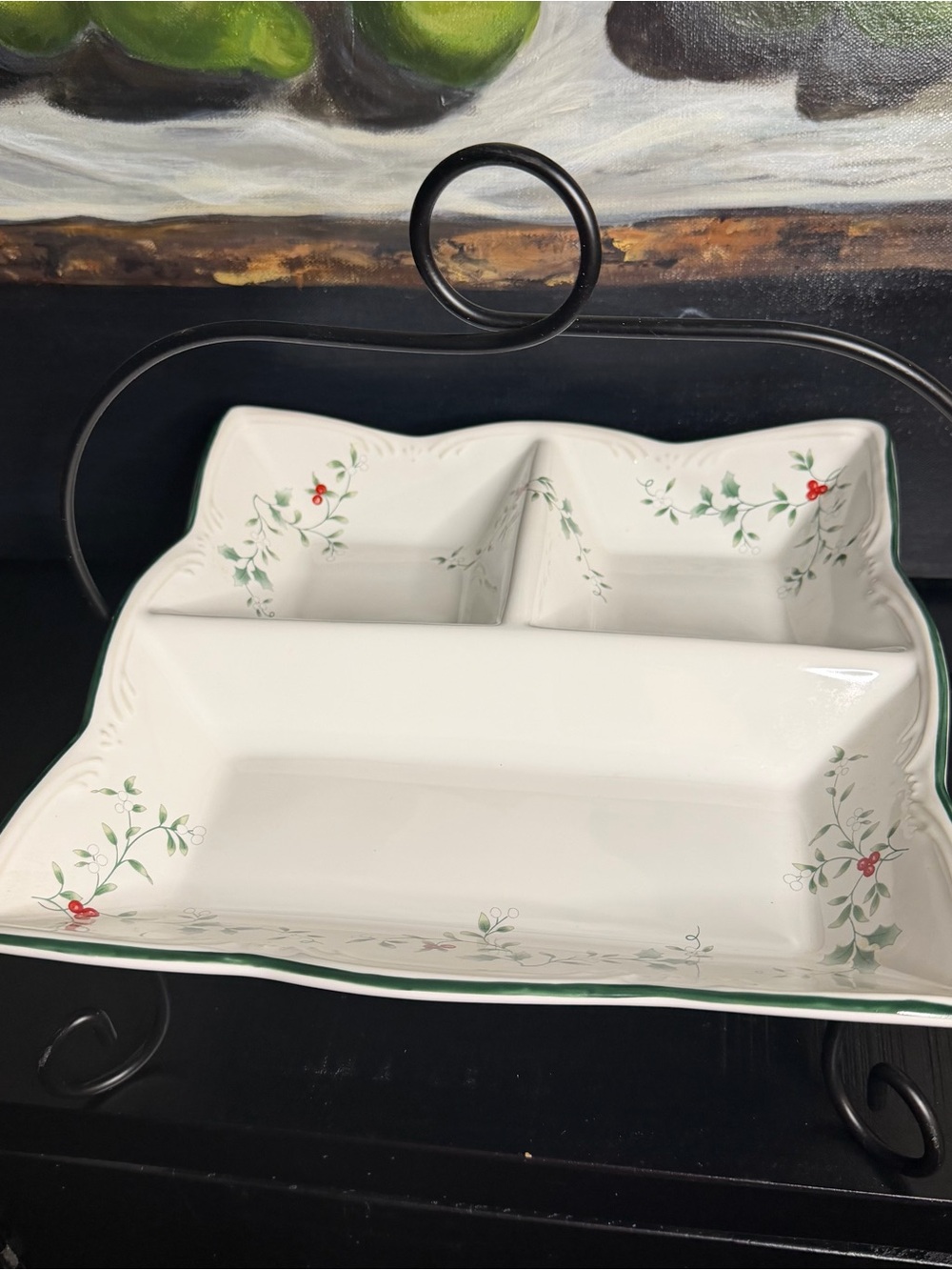 Pfaltzgraff Winterberry divided Serving Platter with Green Trim and Red Berries